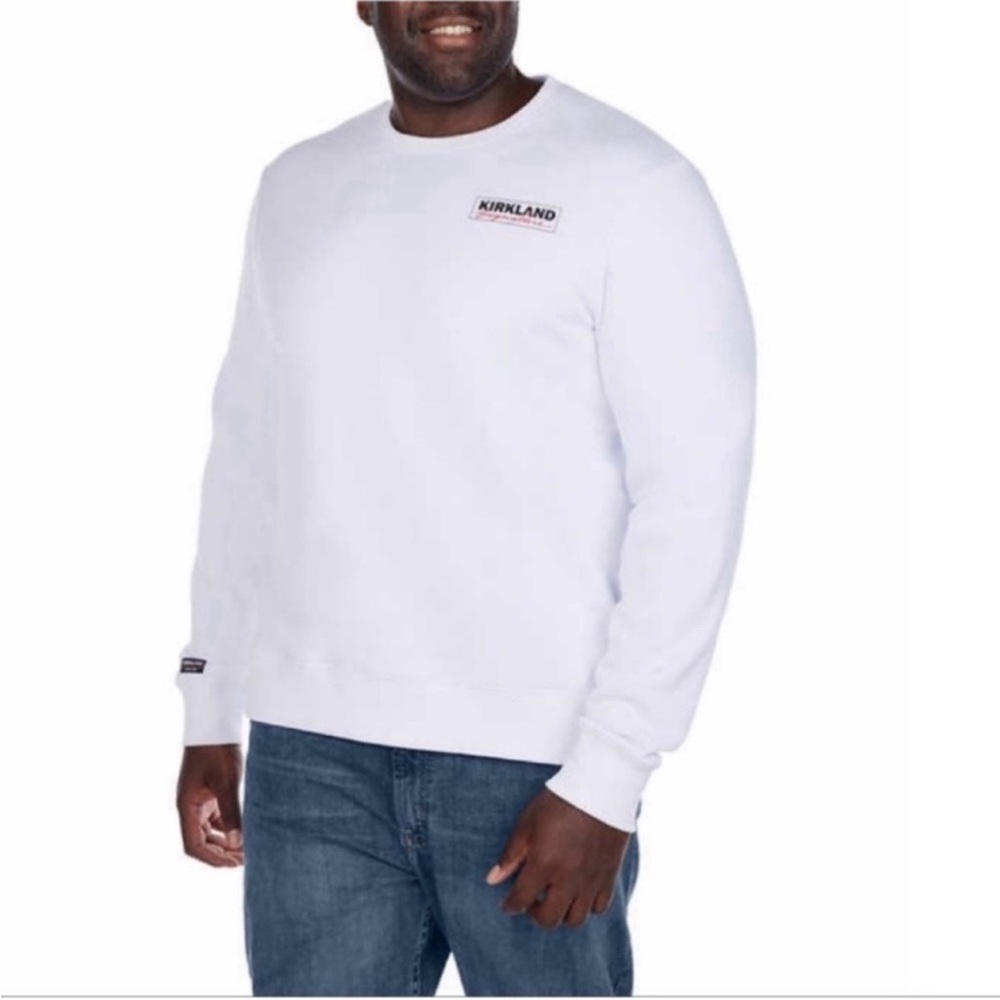 NWT Kirkland Signature Logo Crewneck Fleece
Sweatshirt - Men Sizes
